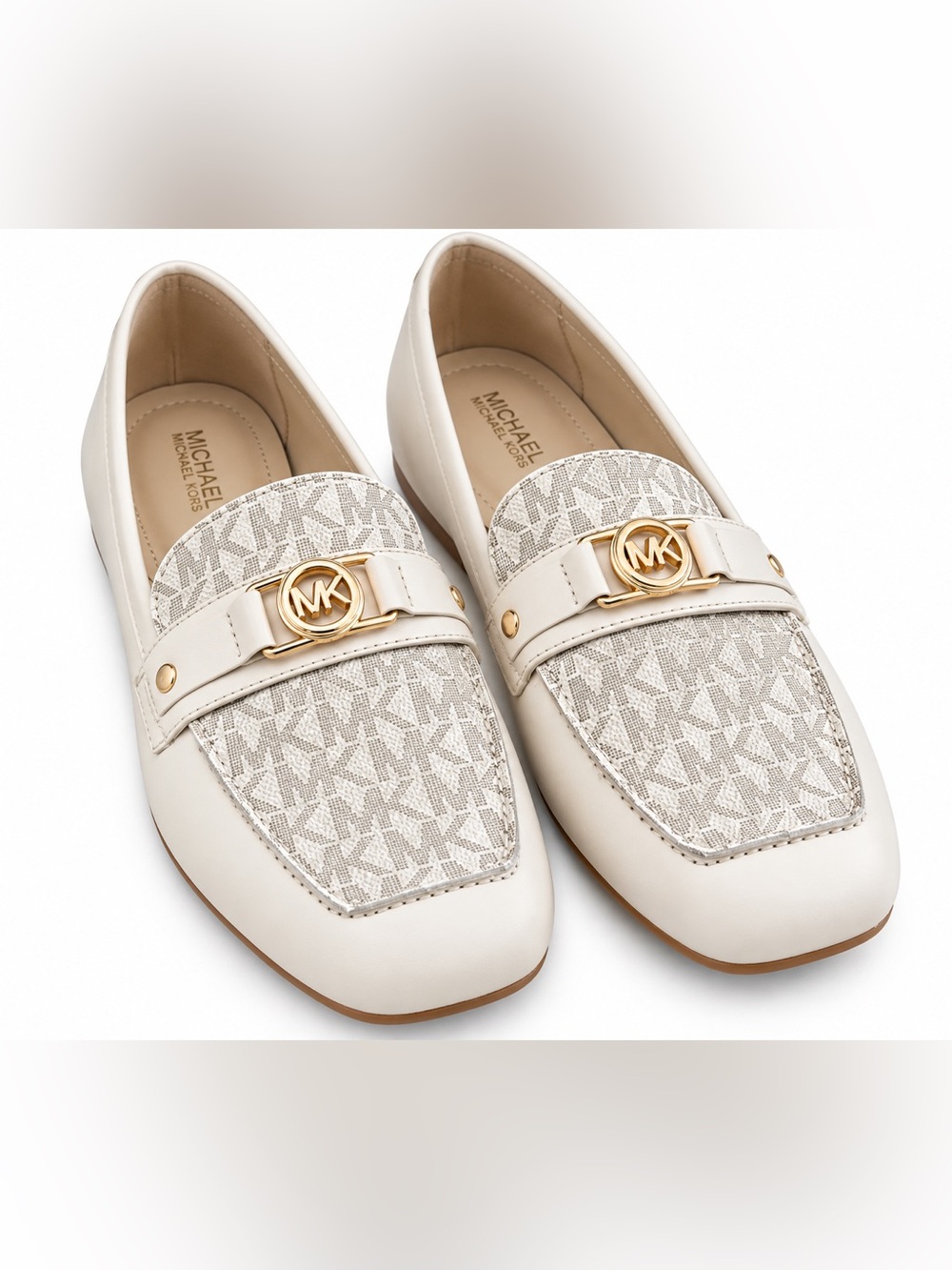 Michael Kors Mandy Vanilla loafer Women's size 9